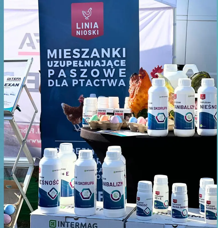 Linia Nioski — mieszanki uzupełniające paszowe dla ptactwa na stoisku TEFA